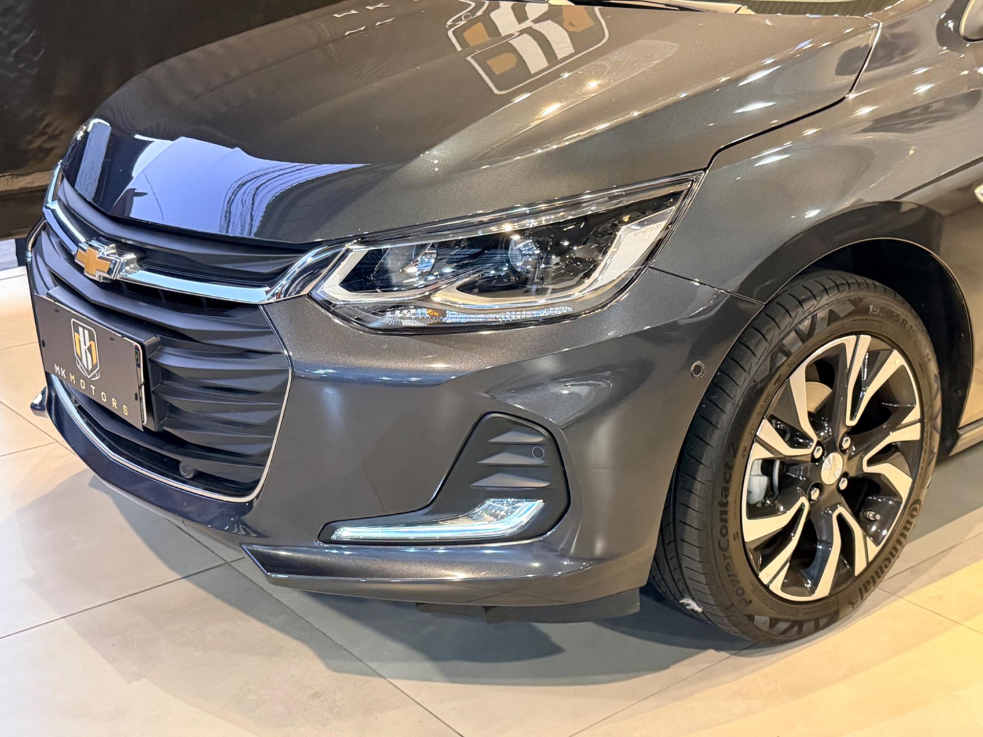 CHEVROLET Onix Hatch - Foto