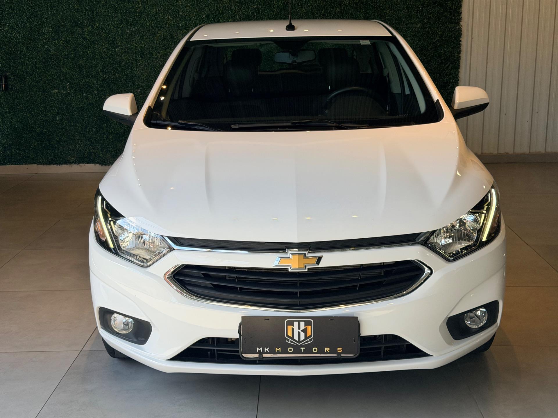 CHEVROLET Onix Hatch - Foto