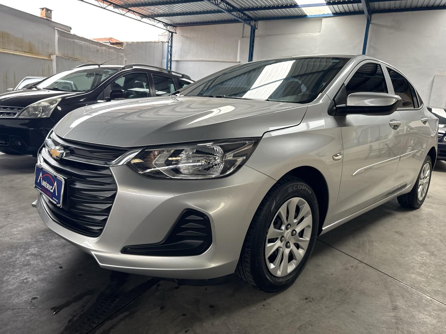 CHEVROLET Onix Sedan - Foto