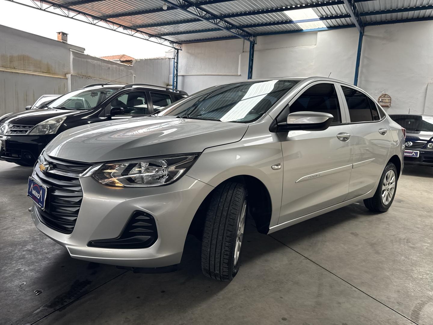 CHEVROLET Onix Sedan - Foto