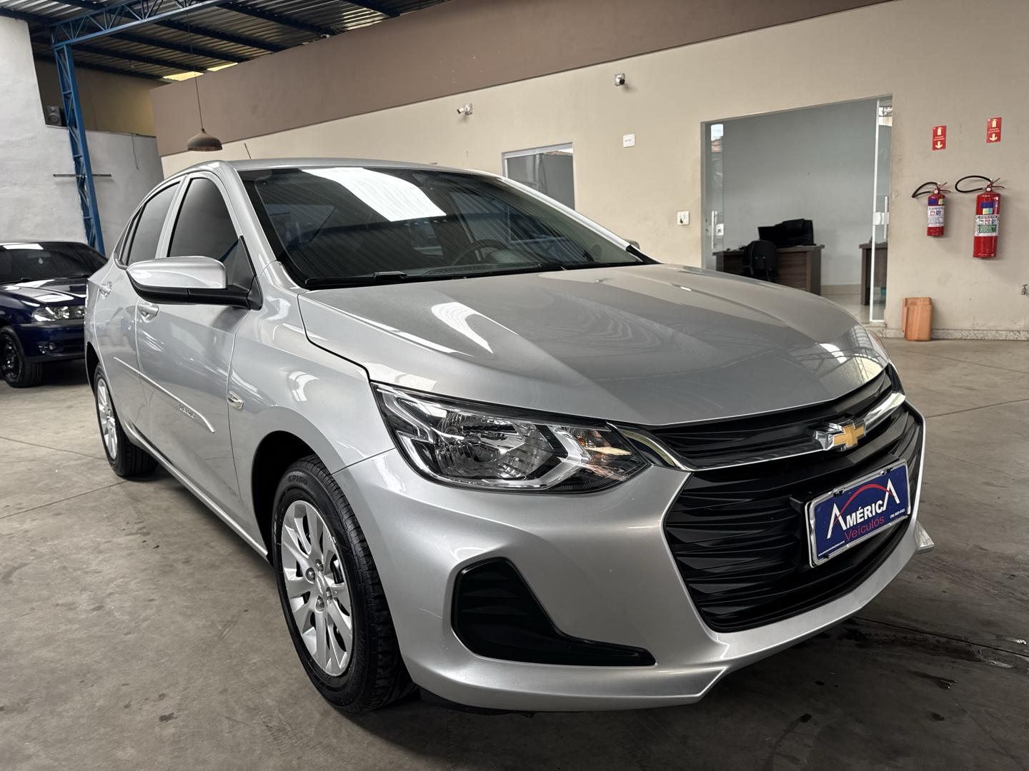 CHEVROLET Onix Sedan - Foto