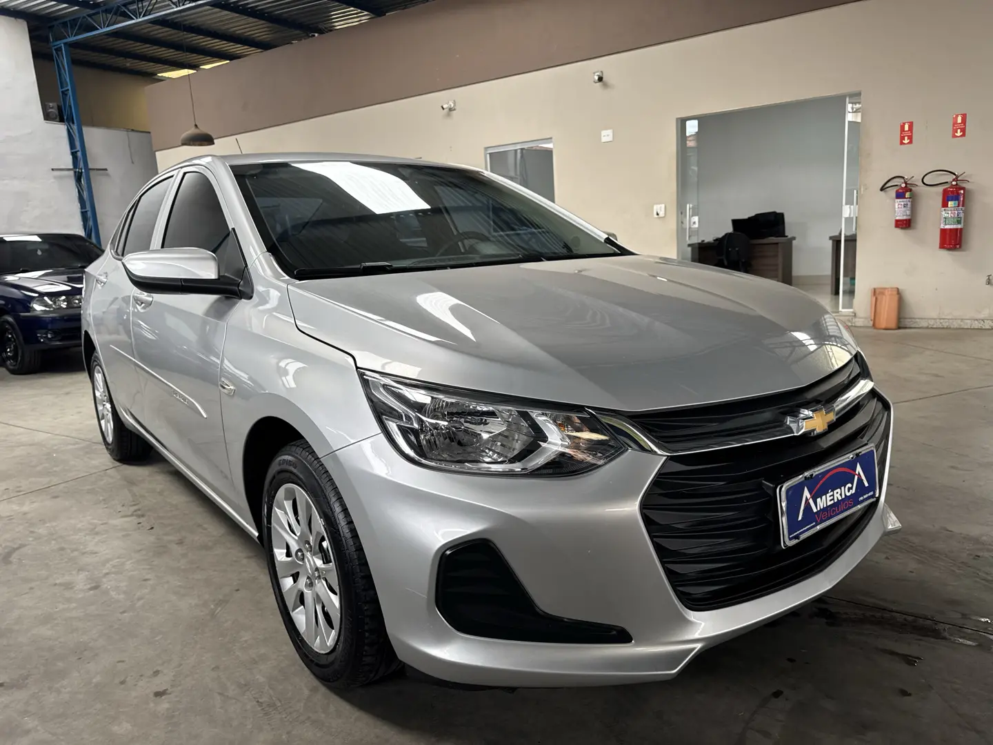 CHEVROLET Onix Sedan - Foto