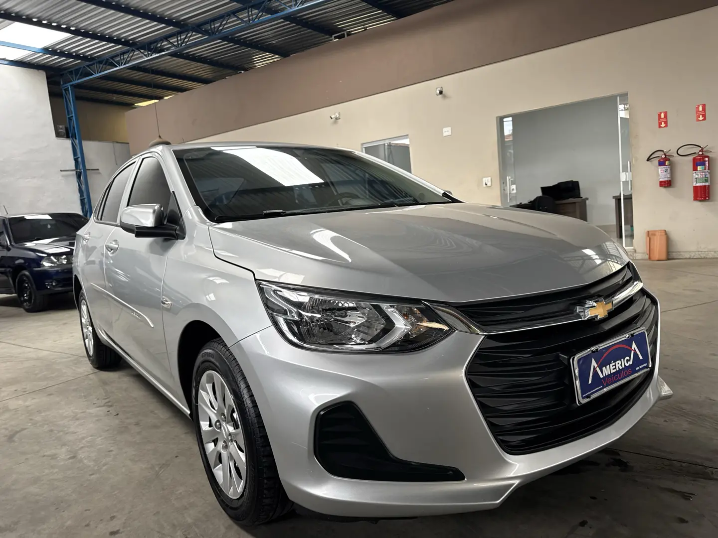 CHEVROLET Onix Sedan - Foto