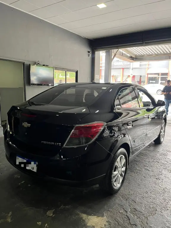 CHEVROLET Prisma - Foto