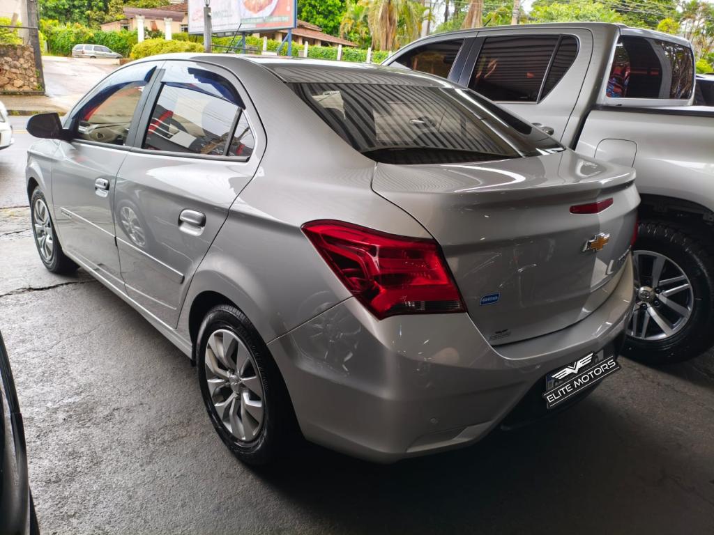 CHEVROLET Prisma - Foto