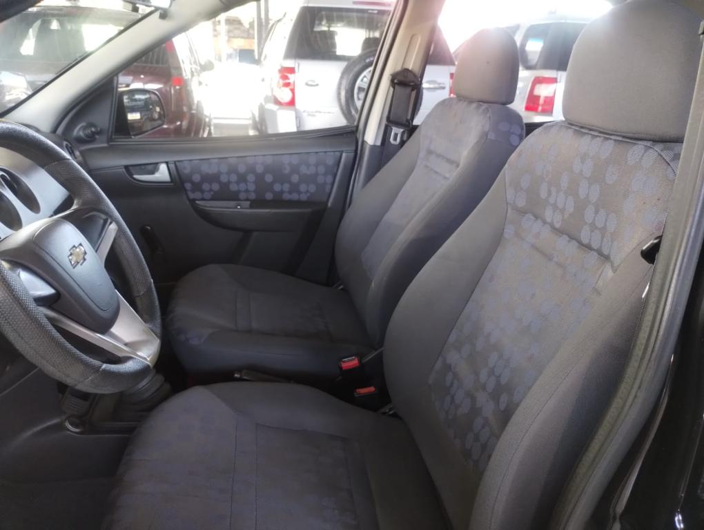 CHEVROLET Prisma - Foto