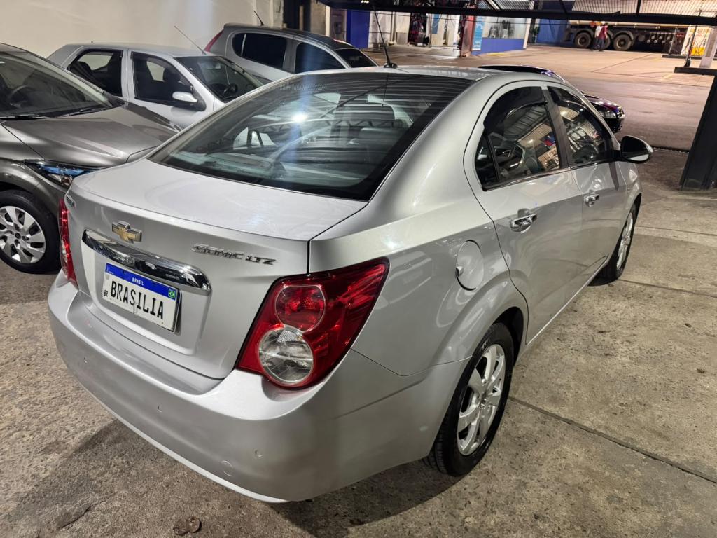 CHEVROLET Sonic Sedan - Foto