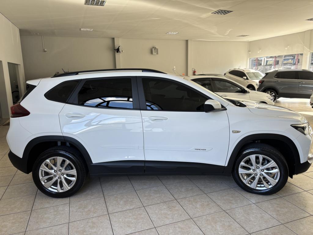 CHEVROLET Tracker - Foto