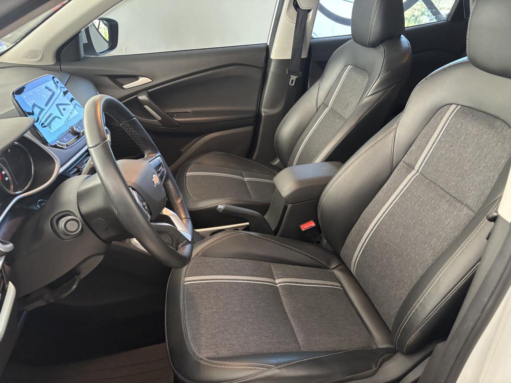 CHEVROLET Tracker - Foto