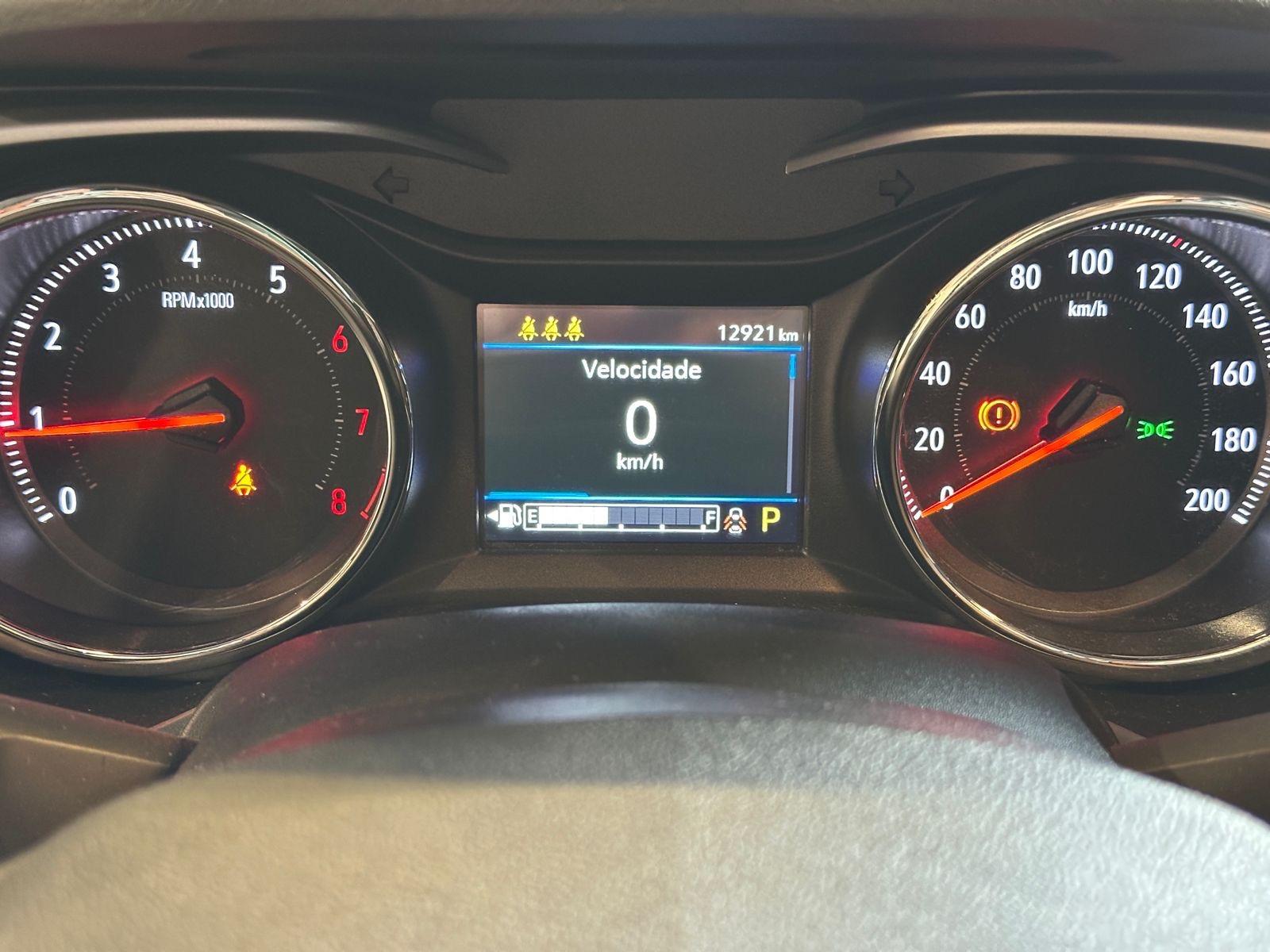 CHEVROLET Tracker - Foto