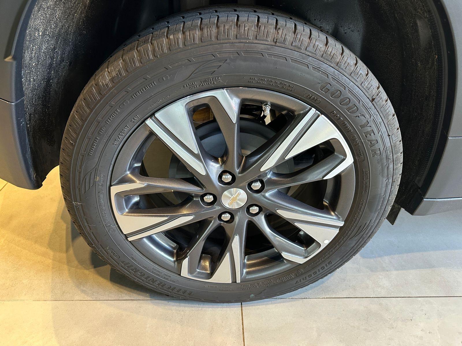 CHEVROLET Tracker - Foto