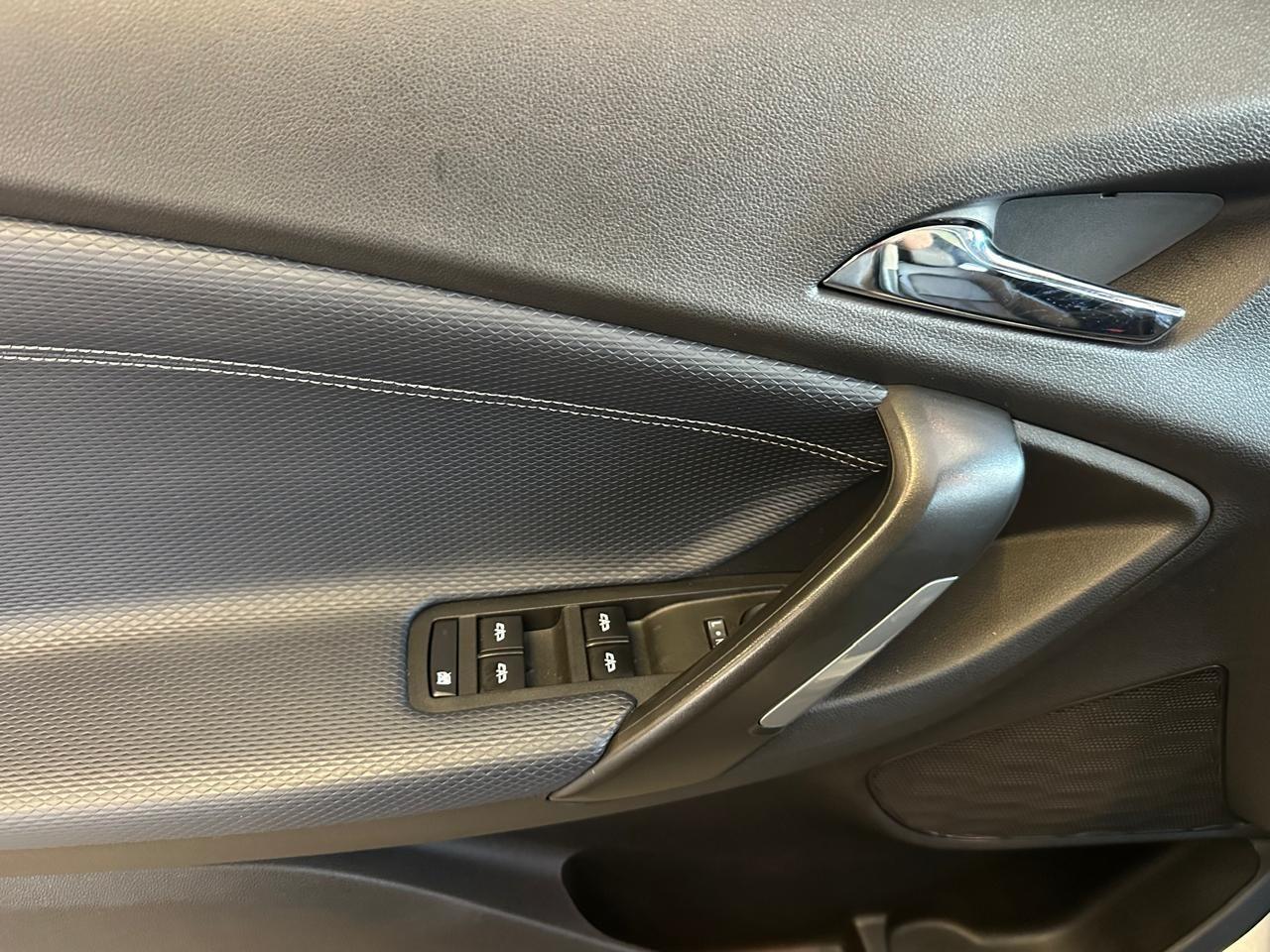 CHEVROLET Tracker - Foto