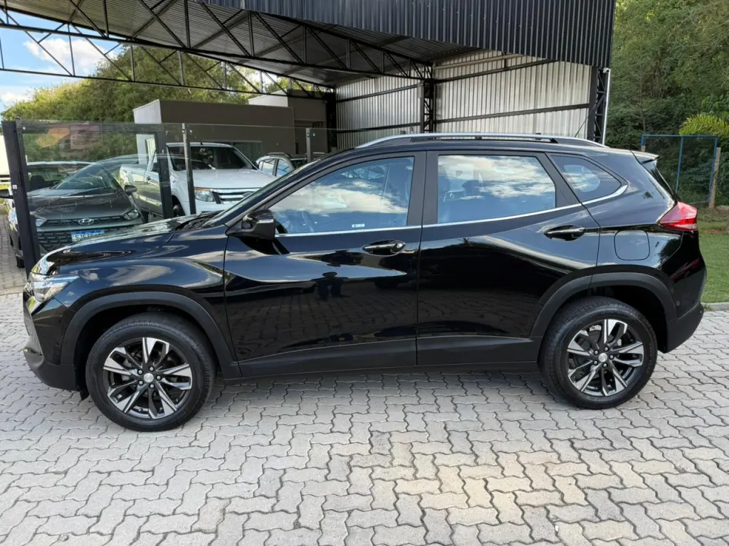 CHEVROLET Tracker - Foto