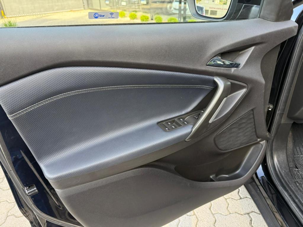 CHEVROLET Tracker - Foto