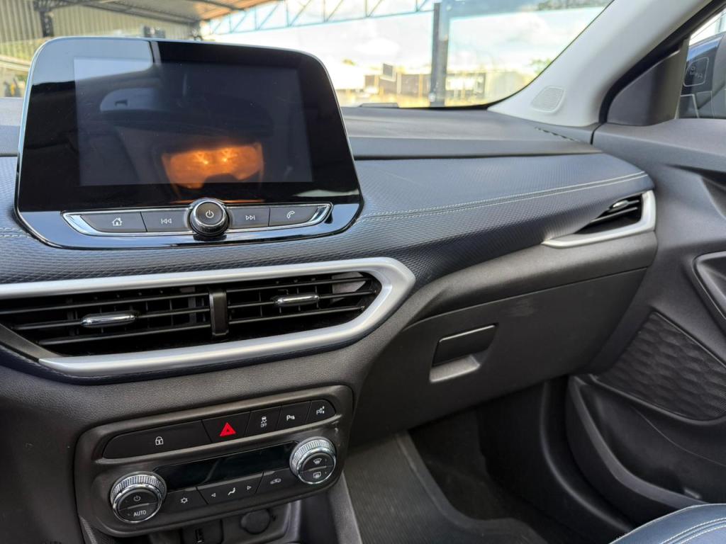 CHEVROLET Tracker - Foto