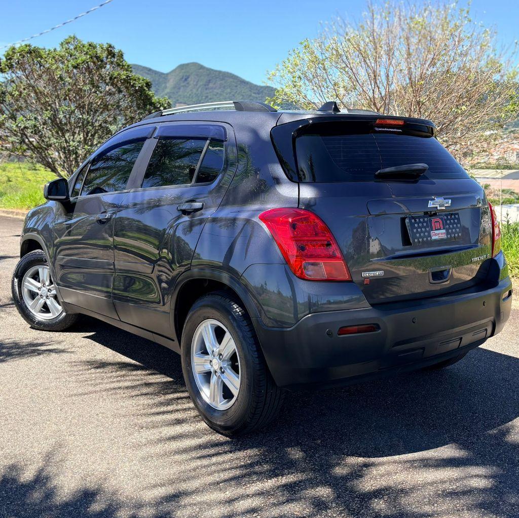 CHEVROLET Tracker - Foto