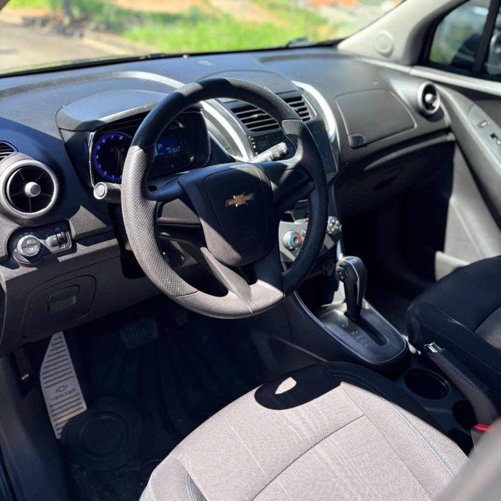 CHEVROLET Tracker - Foto