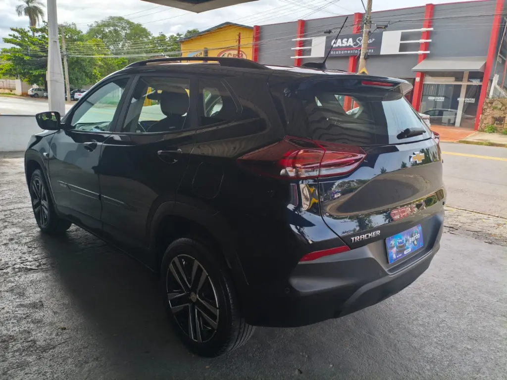 CHEVROLET Tracker - Foto
