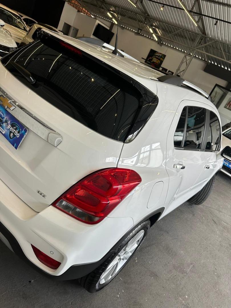 CHEVROLET Tracker - Foto