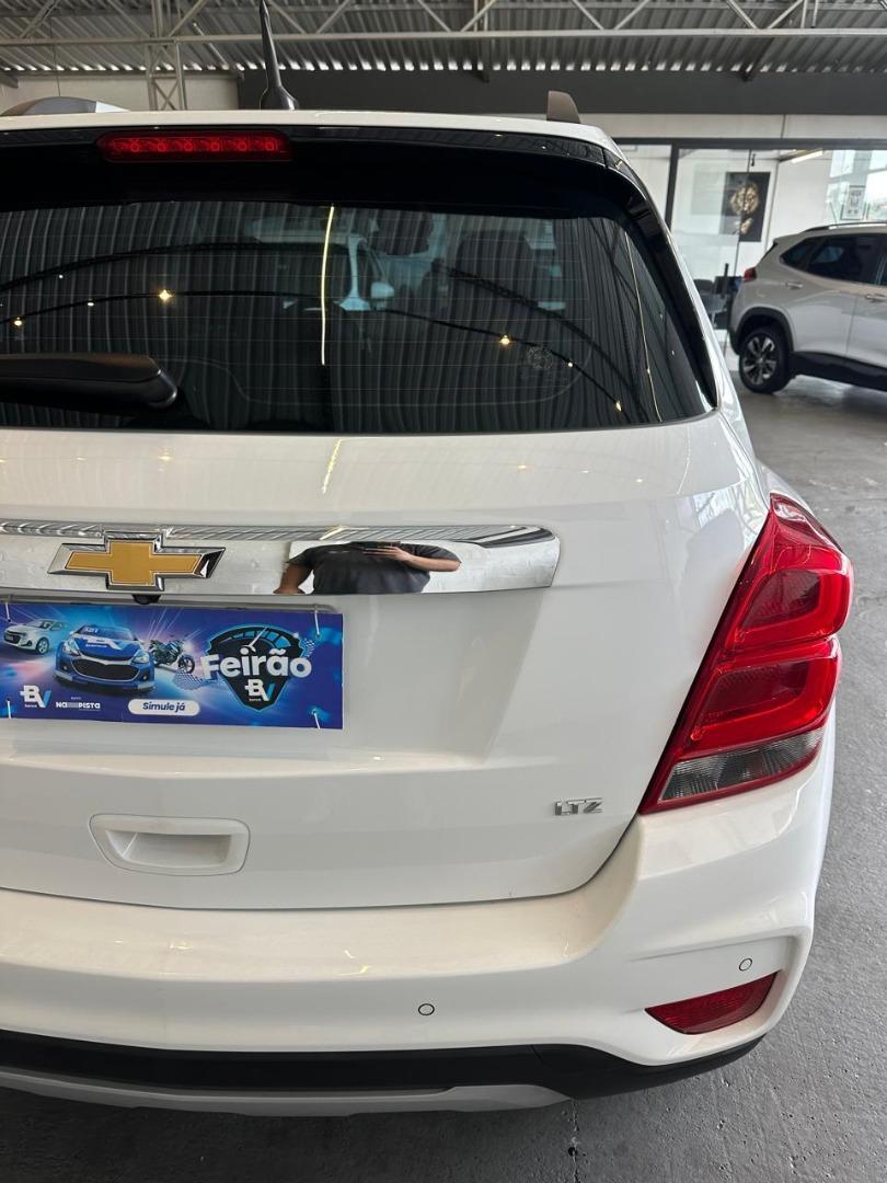 CHEVROLET Tracker - Foto