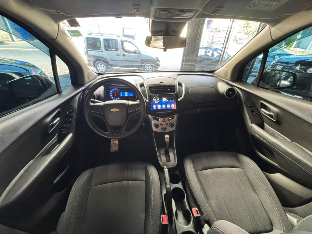 CHEVROLET Tracker - Foto