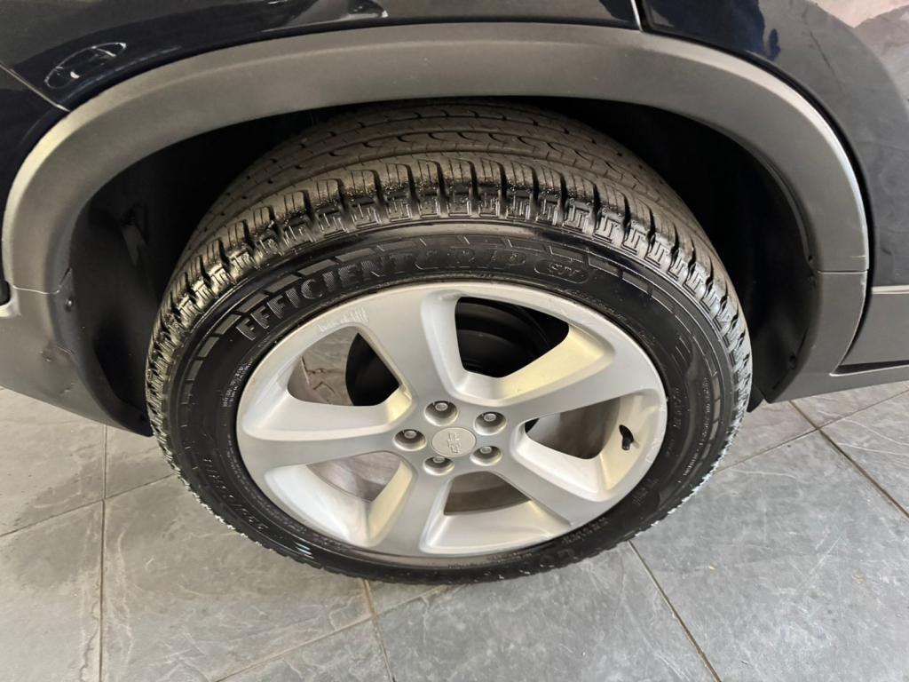 CHEVROLET Tracker - Foto