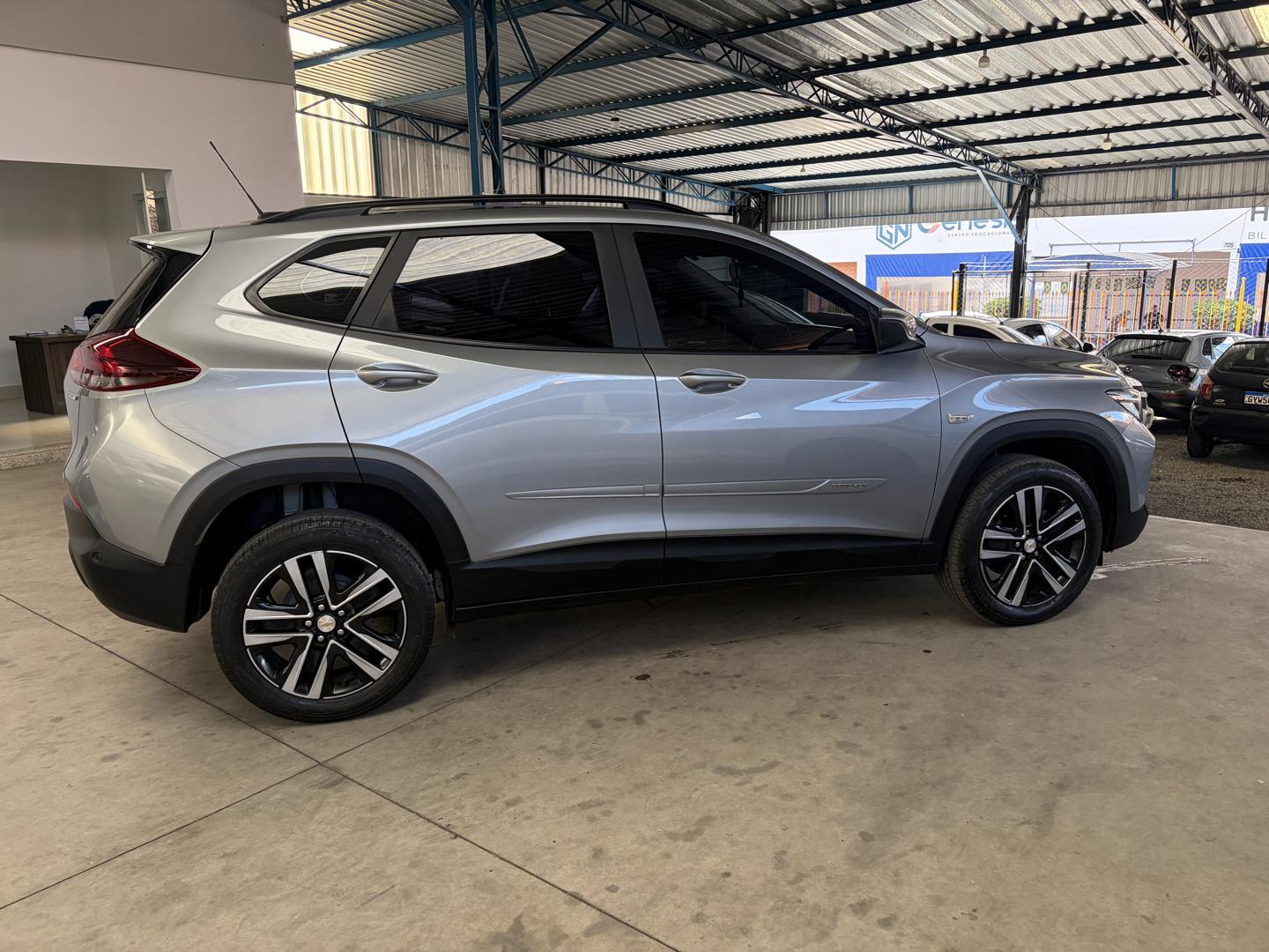 CHEVROLET Tracker - Foto