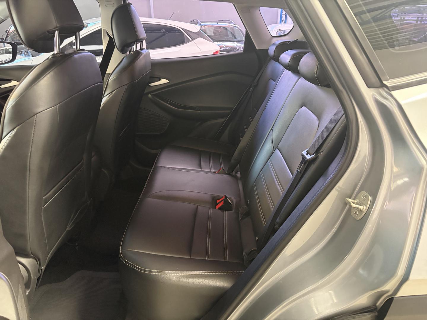 CHEVROLET Tracker - Foto