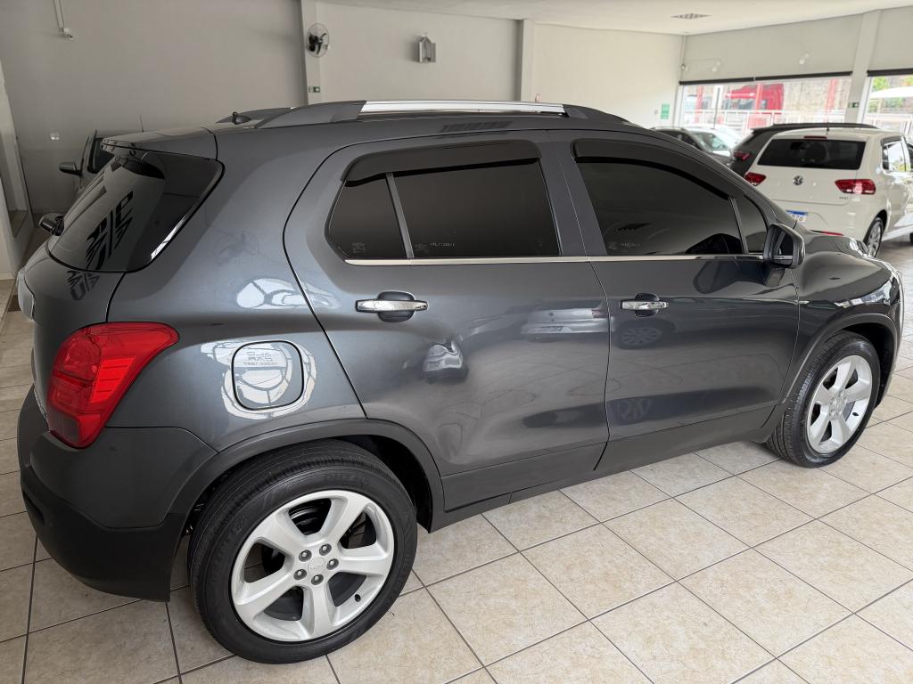 CHEVROLET Tracker - Foto