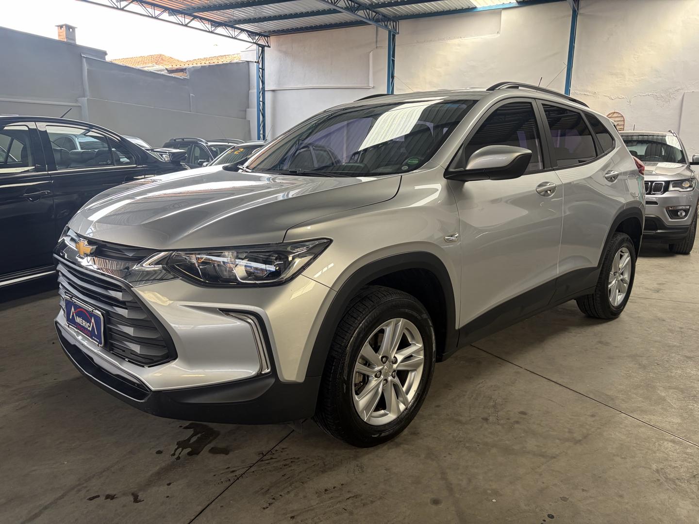 CHEVROLET Tracker