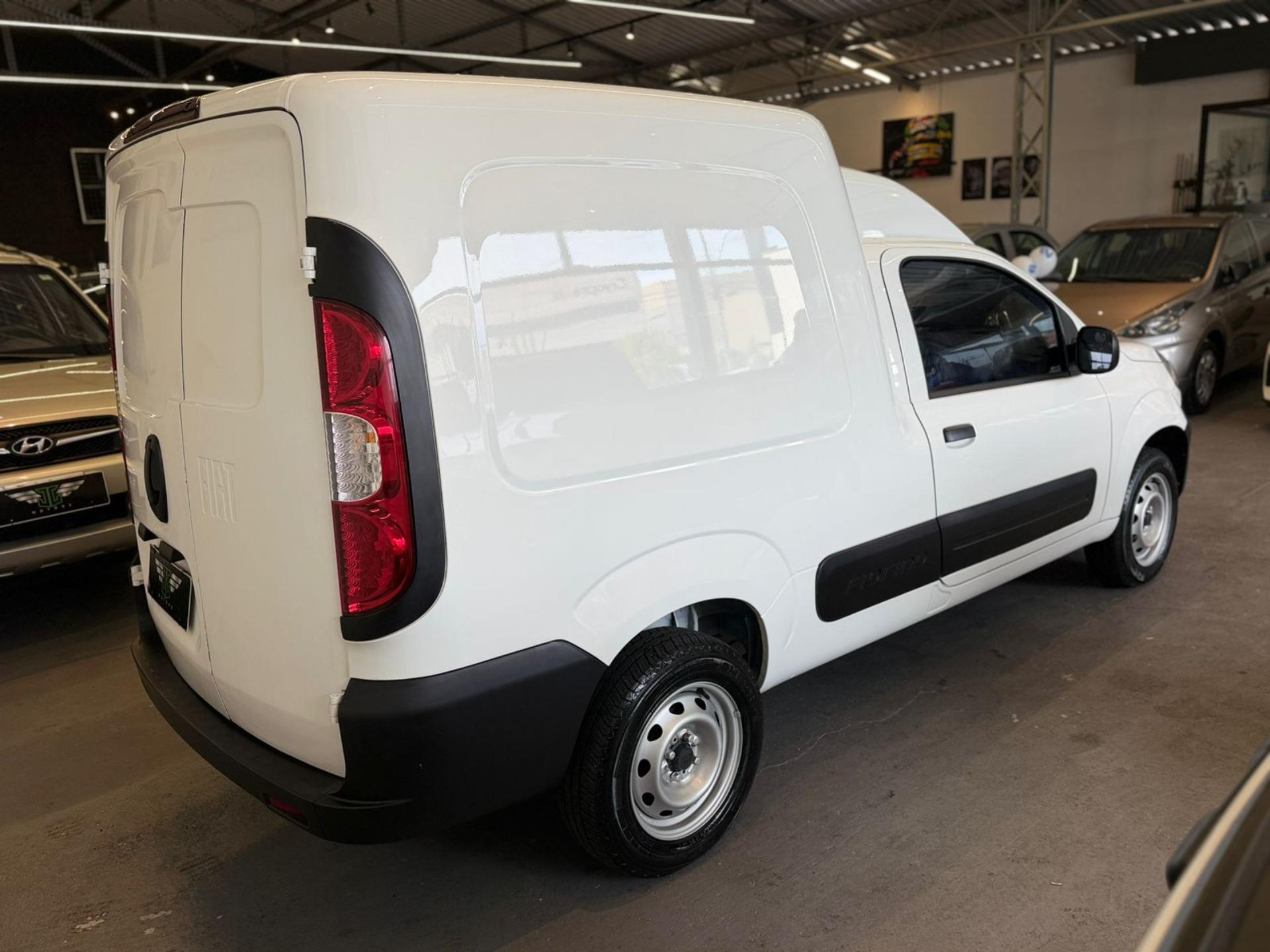 FIAT Fiorino Furgão - Foto