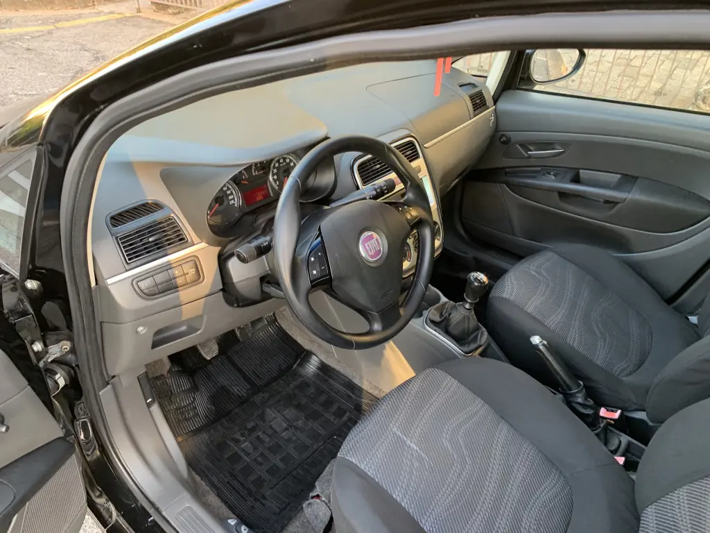 FIAT Punto - Foto