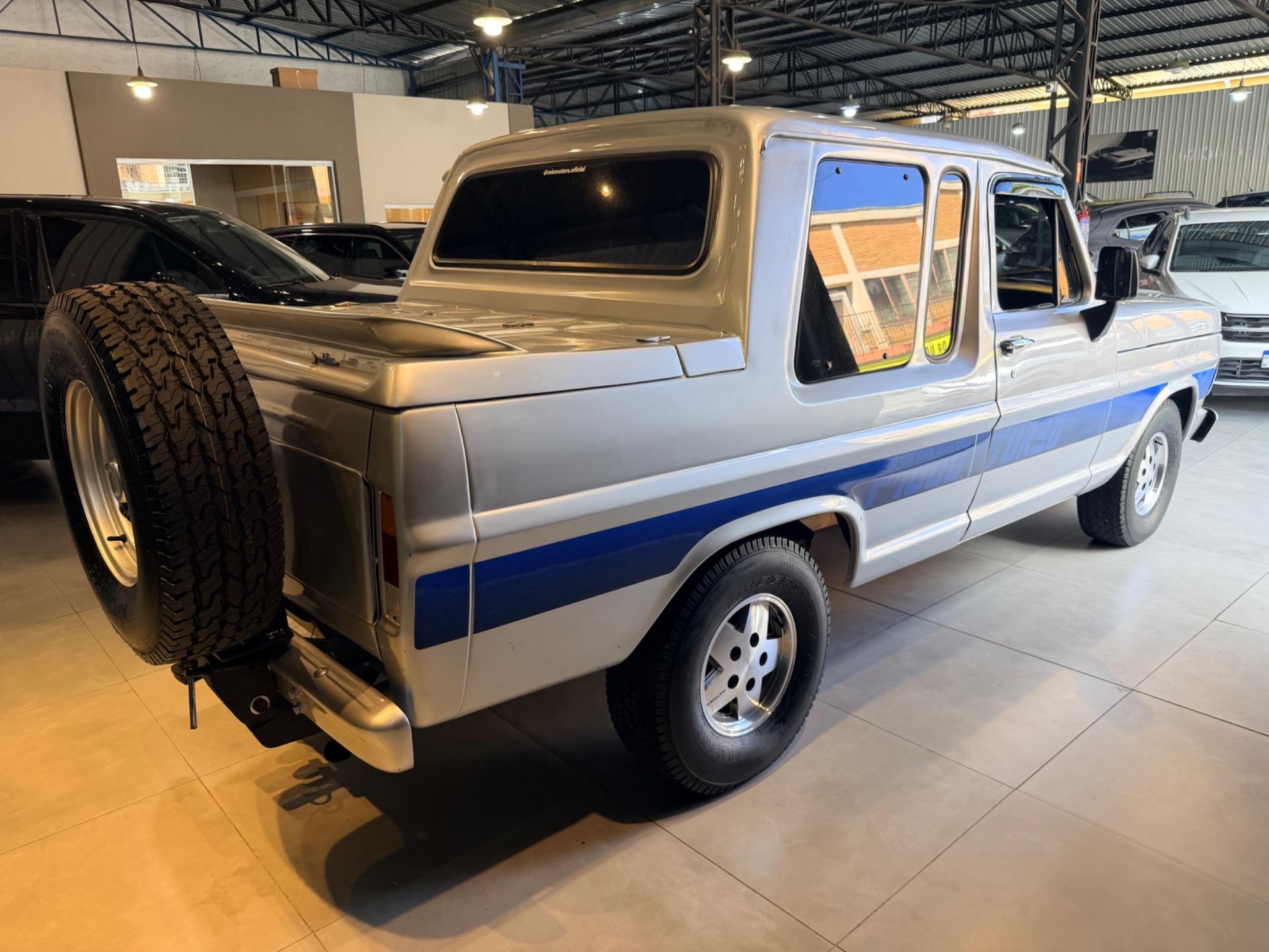 FORD F-1000 - Foto