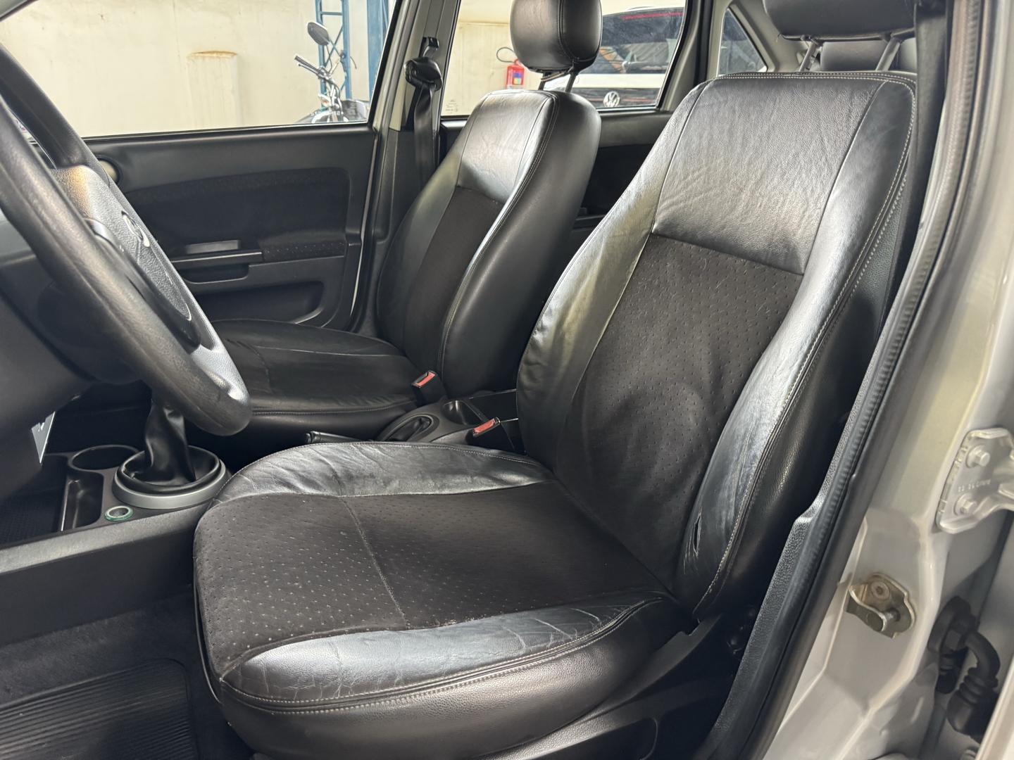 FORD Fiesta Hatch - Foto