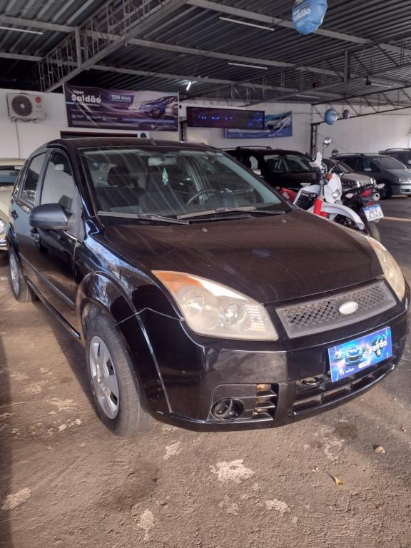 FORD Fiesta Hatch - Foto