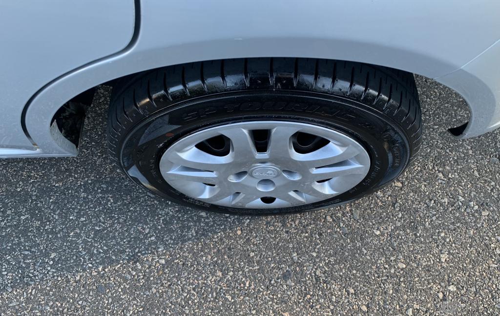 FORD Fiesta Hatch - Foto