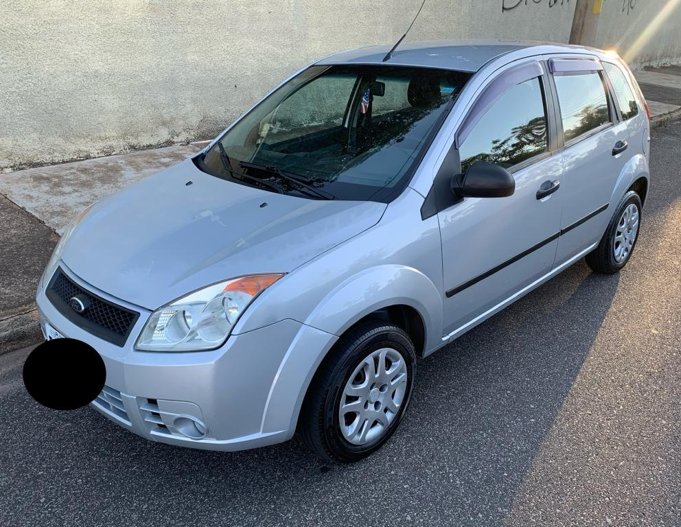 FORD Fiesta Hatch - Foto