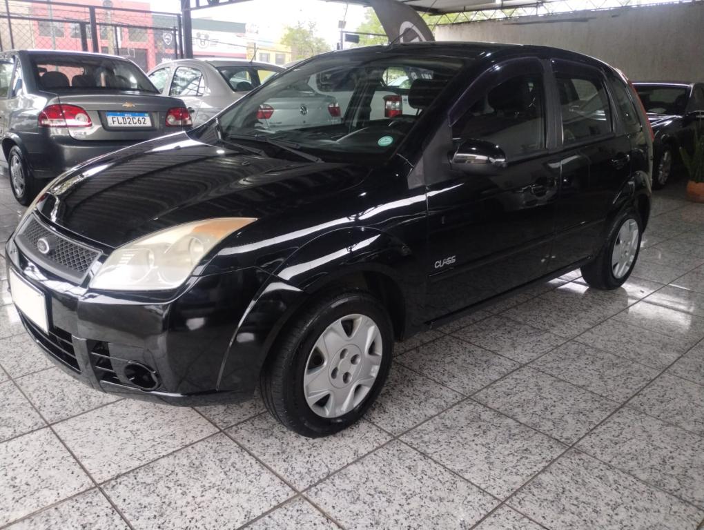 FORD Fiesta Hatch - Foto