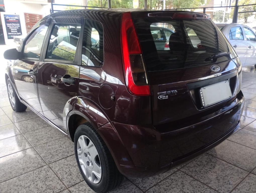 FORD Fiesta Hatch - Foto