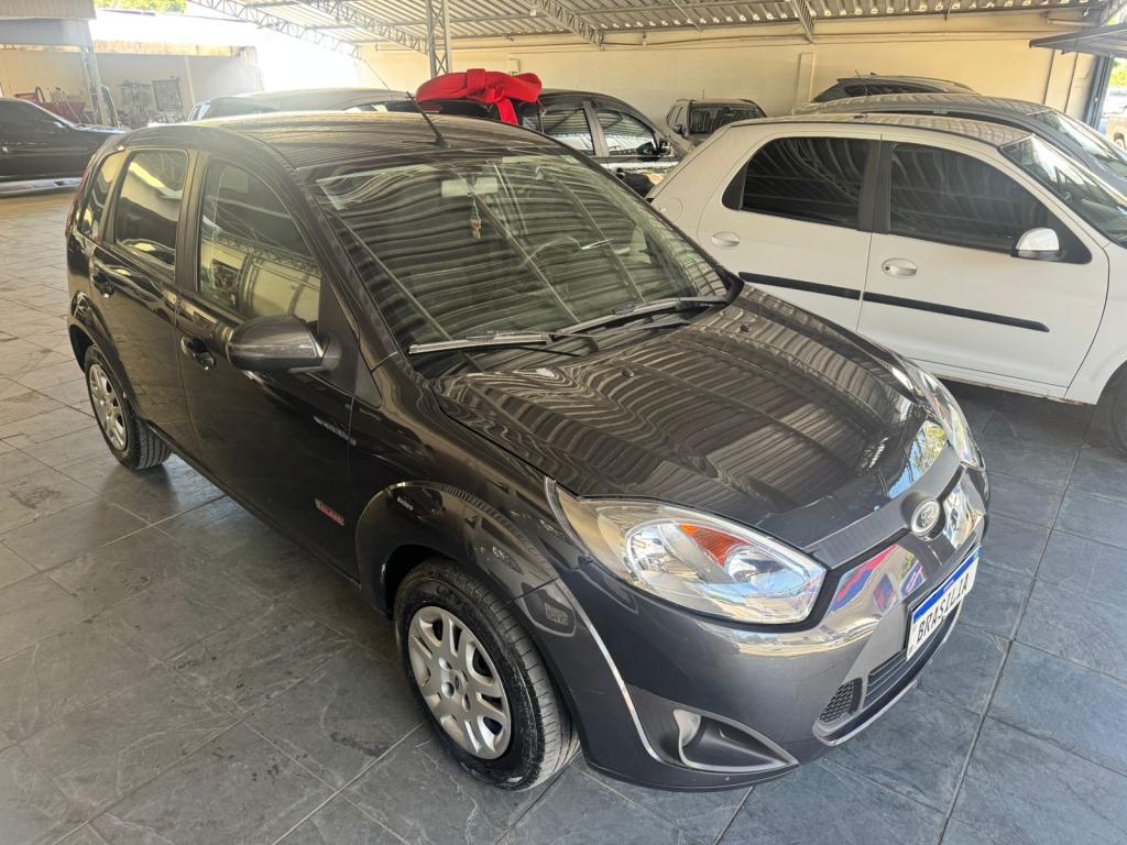 FORD Fiesta Hatch - Foto