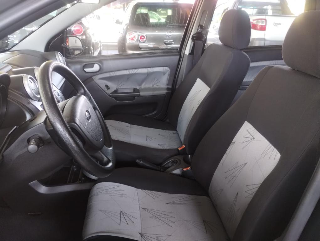 FORD Fiesta Hatch - Foto