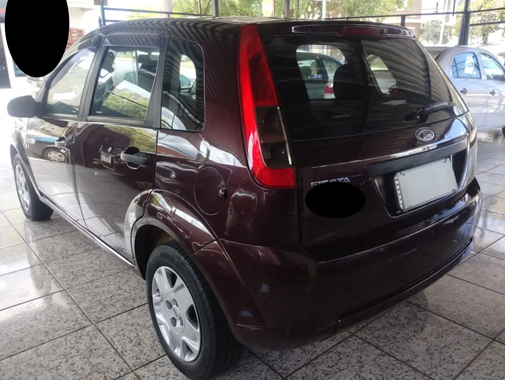 FORD Fiesta Hatch - Foto
