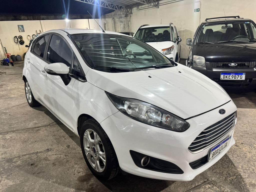 FORD Fiesta Hatch - Foto
