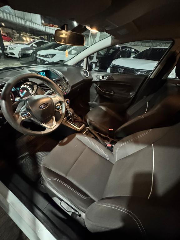 FORD Fiesta Hatch - Foto