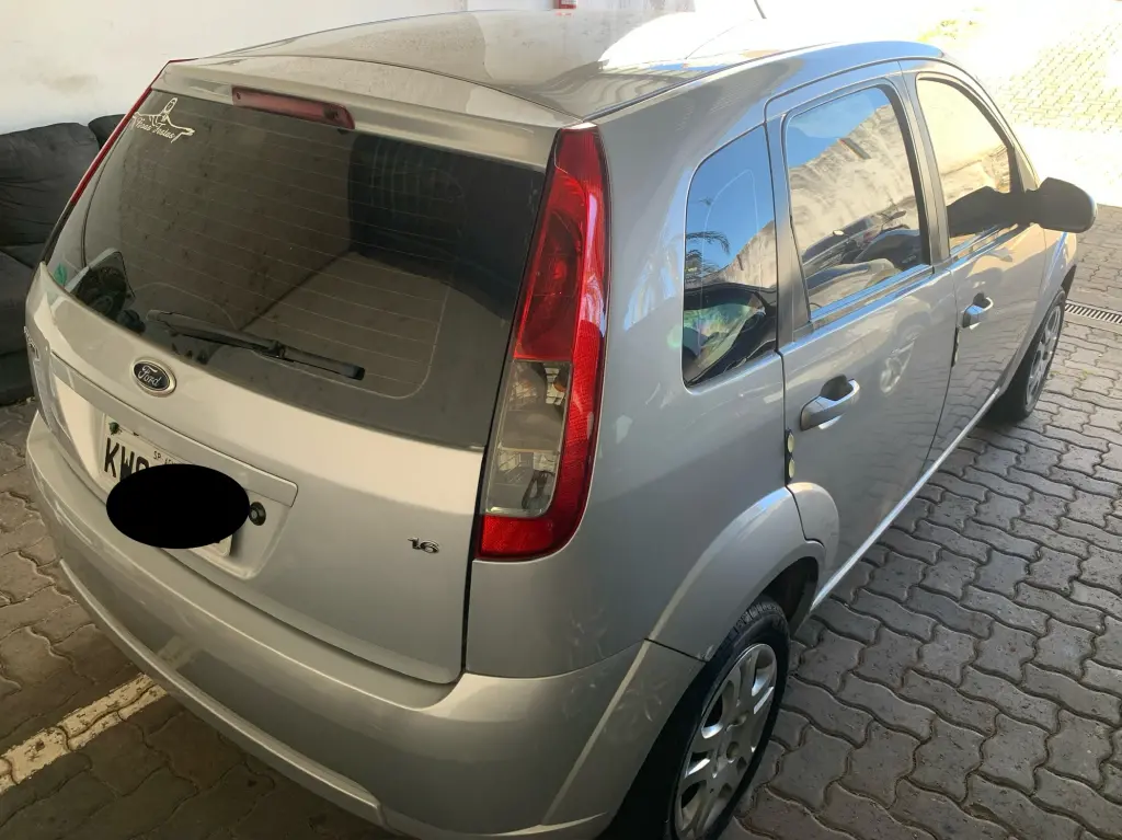 FORD Fiesta Hatch - Foto
