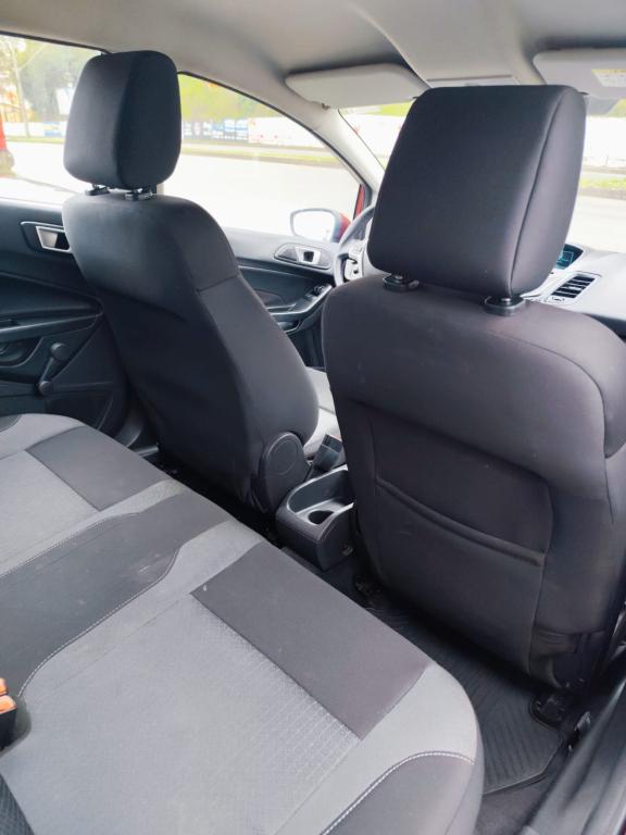 FORD Fiesta Hatch - Foto