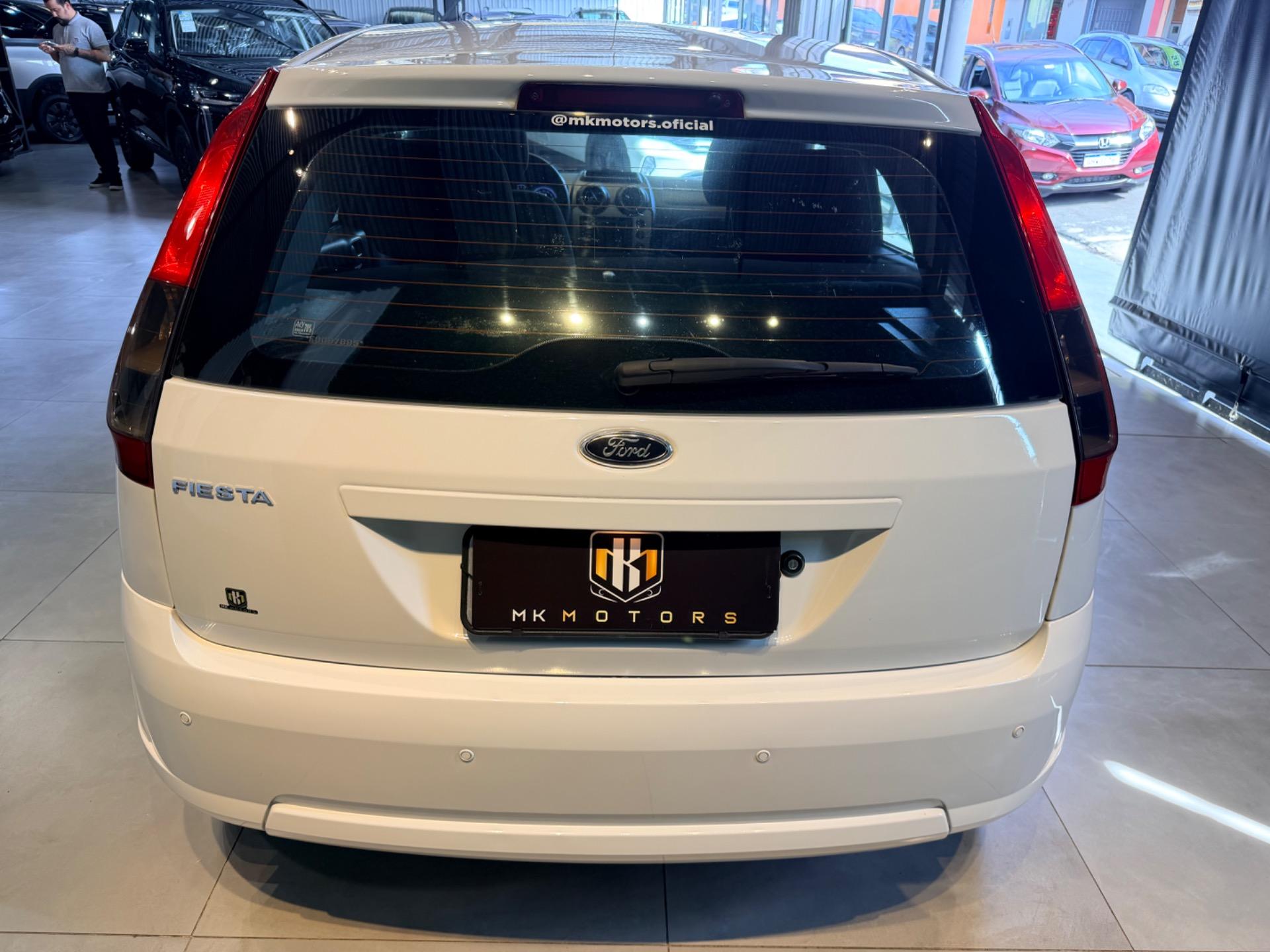 FORD Fiesta Hatch - Foto