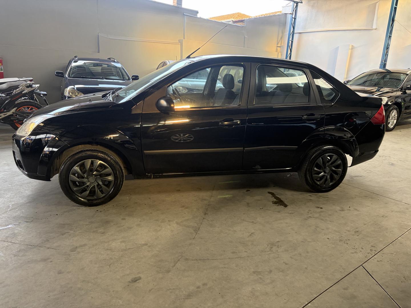 FORD Fiesta Hatch - Foto