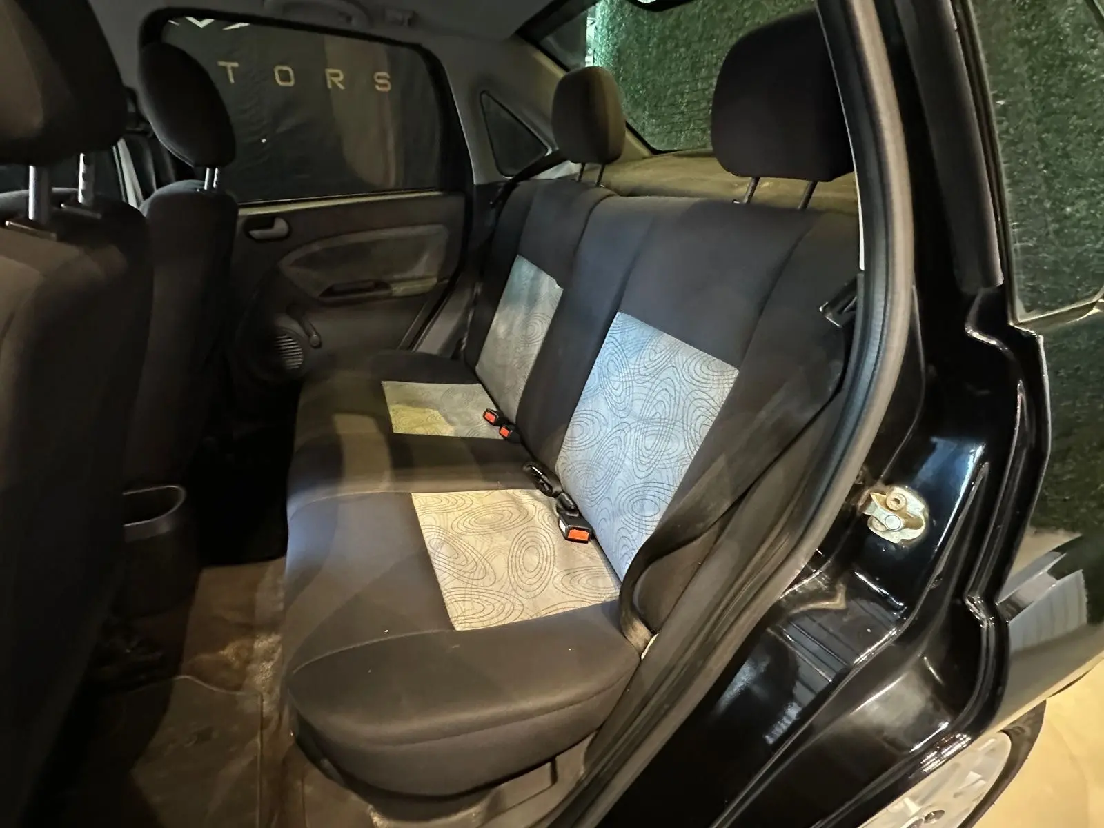 FORD Fiesta Sedan - Foto