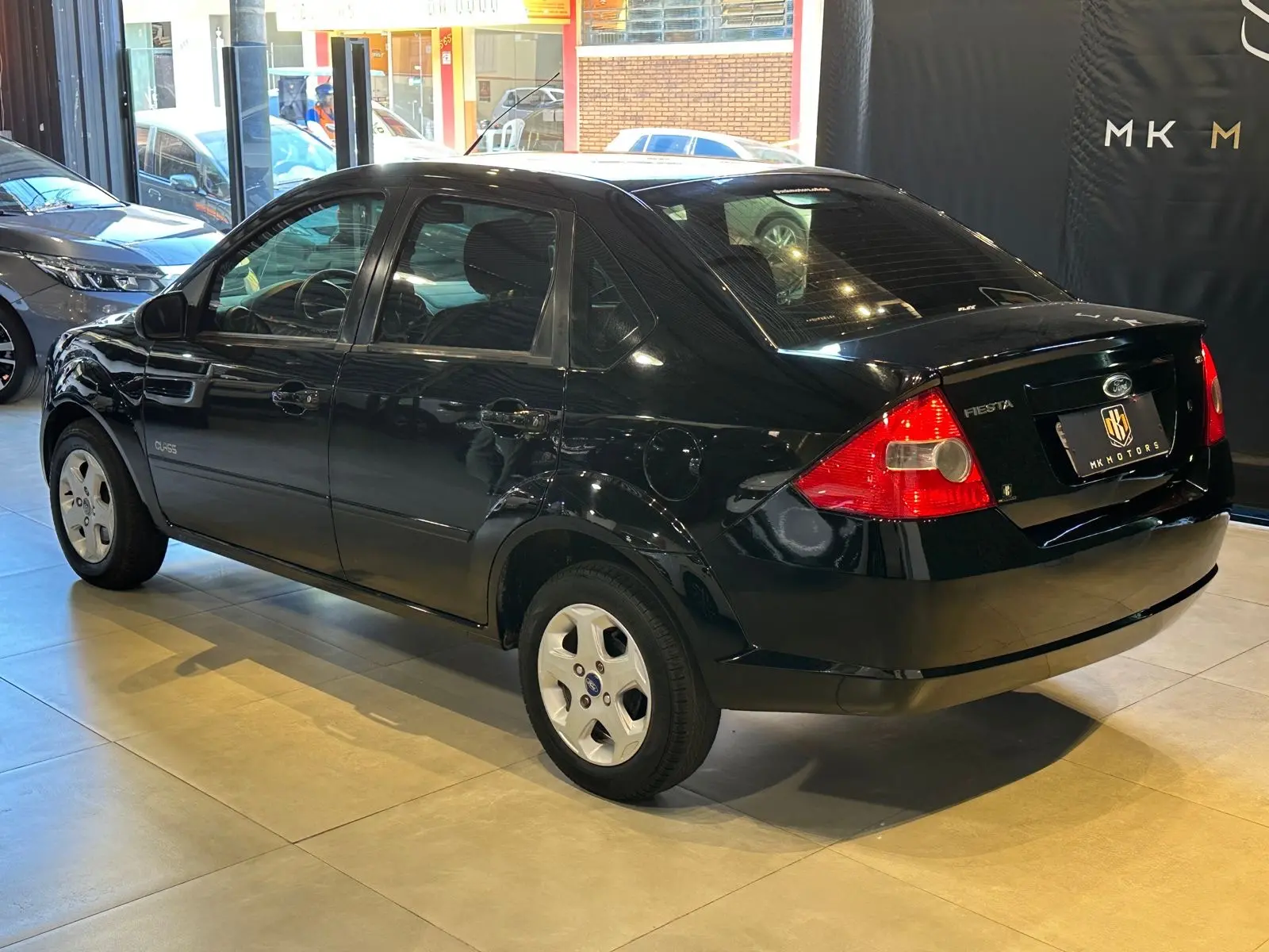 FORD Fiesta Sedan - Foto